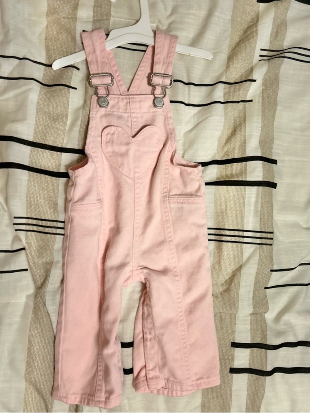 Old Navy Baby Girl Heart-Pocket Wide-Leg Overalls - 6-12M - Excellent!